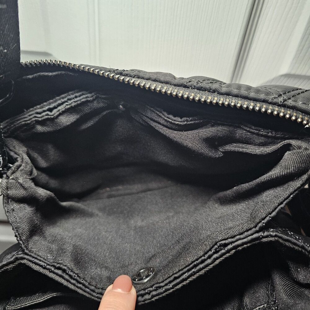 Nicole Miller Black Quilted Crossbody Lots Of Pockets - Picture 8 of 12
